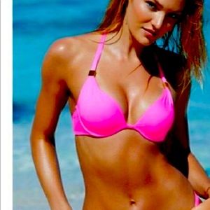 Victoria’s Secret bombshell bathingsuit top